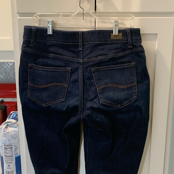 Lee mid rise straight leg Jean - Picture 5 of 8